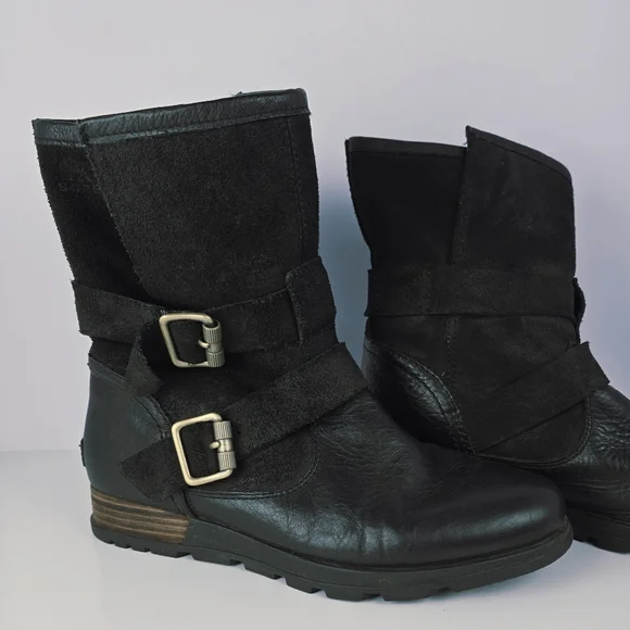 Sorel Black Leather Boots Womens 7 Plaid Lining Buckles - Picture 1 of 15